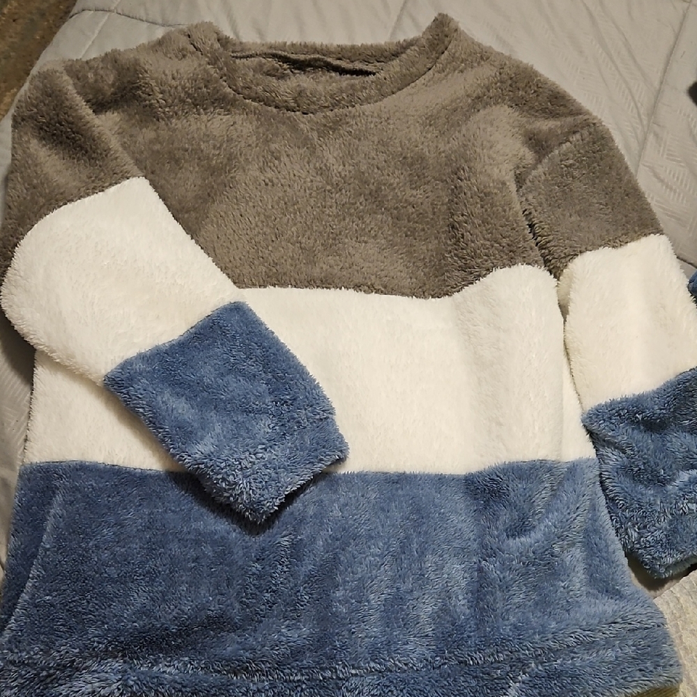 Cozy Colorblock Sweater - Gray, White, and Blue